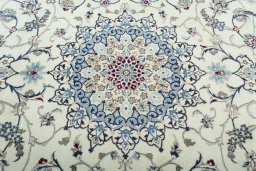 Central medallion detail of 2000s Nain rug from Iran / Persia