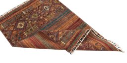 Central medallion detail of New Samarkand rug from Pakistan