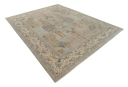 Corner detail of New Haj-jalili rug showing border pattern and Wool pile