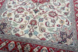 Close-up detail of 2000s Sarough rug from Iran / Persia showing Wool weave