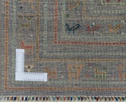 Corner detail of New Samarkand rug showing border pattern and Wool pile