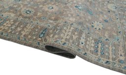 Close-up detail of New Farahan rug from Pakistan showing Wool weave