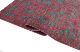 Close-up detail of New Farahan rug from Pakistan showing Wool weave
