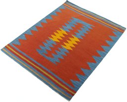 Corner detail of New Kilim Sofre rug showing border pattern and Wool pile