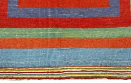 Central medallion detail of New Kilim Sofre rug from Turkey