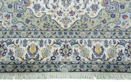 Full view of New Kashan rug from Iran / Persia, 305 × 206 cm in Beige tones