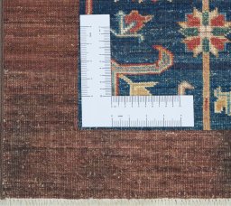 Corner detail of New Farahan rug showing border pattern and Wool pile