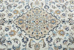 Central medallion detail of New Kashan rug from Iran / Persia