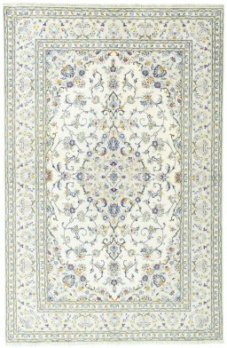 Full view of New Kashan rug from Iran / Persia, 303 × 199 cm in Beige tones