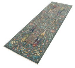 Close-up detail of New Haj-jalili rug from Pakistan showing Wool weave