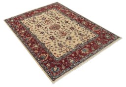 Corner detail of New Farahan rug showing border pattern and Wool pile