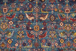 Corner detail of New Ariana rug showing border pattern and Wool pile
