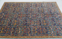 Surface texture of New Ariana rug with natural Wool and intricate pattern
