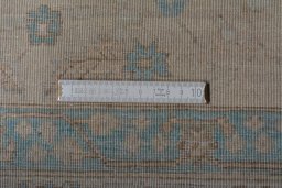 Corner detail of New Haj-jalili rug showing border pattern and Wool pile