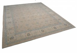 Backside of handmade New Haj-jalili rug showing knot structure and weave density