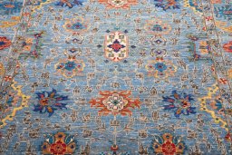 Backside of handmade New Haj-jalili rug showing knot structure and weave density