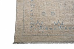Surface texture of New Haj-jalili rug with natural Wool and intricate pattern