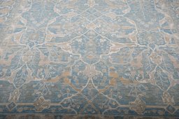 Backside of handmade New Haj-jalili rug showing knot structure and weave density