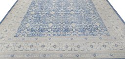Backside of handmade New Haj-jalili rug showing knot structure and weave density