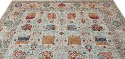 Backside of handmade New Haj-jalili rug showing knot structure and weave density