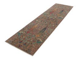 Corner detail of New Haj-jalili rug showing border pattern and Wool pile