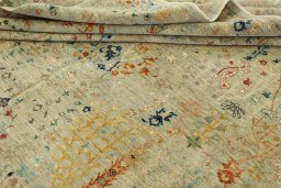 Close-up detail of New Haj-jalili rug from Pakistan showing Wool weave