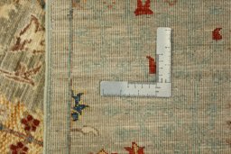 Backside of handmade New Haj-jalili rug showing knot structure and weave density