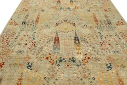Central medallion detail of New Haj-jalili rug from Pakistan