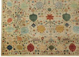 Corner detail of New Haj-jalili rug showing border pattern and Wool pile