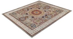 Surface texture of New Mamluk rug with natural Wool and intricate pattern