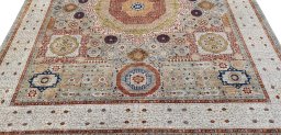 Backside of handmade New Mamluk rug showing knot structure and weave density