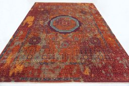 Corner detail of New Mamluk rug showing border pattern and Wool pile