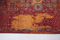Surface texture of New Mamluk rug with natural Wool and intricate pattern