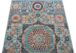 Close-up detail of New Mamluk rug from Pakistan showing Wool weave