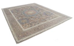 Close-up detail of New Mamluk rug from Pakistan showing Wool weave