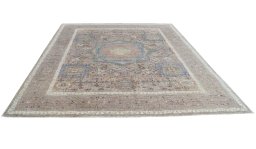 Surface texture of New Mamluk rug with natural Wool and intricate pattern