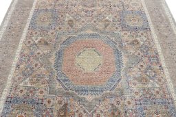 Close-up detail of New Mamluk rug from Pakistan showing Wool weave