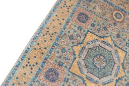 Backside of handmade New Mamluk rug showing knot structure and weave density