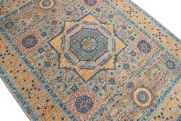 Central medallion detail of New Mamluk rug from Pakistan