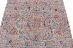 Close-up detail of New Mamluk rug from Pakistan showing Wool weave