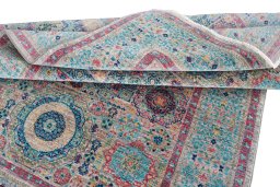 Surface texture of New Mamluk rug with natural Wool and intricate pattern