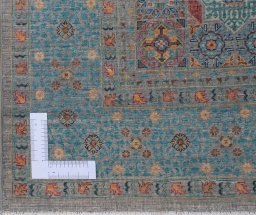 Corner detail of New Mamluk rug showing border pattern and Wool pile