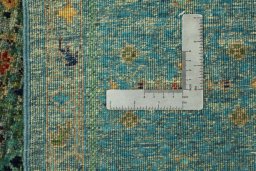 Close-up detail of New Mamluk rug from Pakistan showing Wool weave