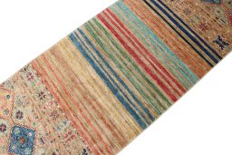 Central medallion detail of New Samarkand rug from Pakistan