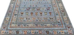 Surface texture of New Samarkand rug with natural Wool and intricate pattern