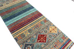Central medallion detail of New Samarkand rug from Pakistan