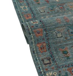 Close-up detail of New Samarkand rug from Pakistan showing Wool weave
