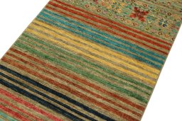 Central medallion detail of New Samarkand rug from Pakistan