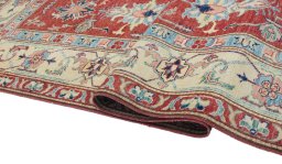 Close-up detail of New Farahan rug from Pakistan showing Wool weave