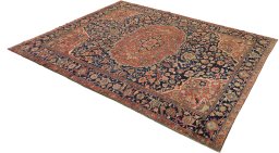 Close-up detail of 1900s Antique Carpets rug from Iran / Persia showing Wool weave
